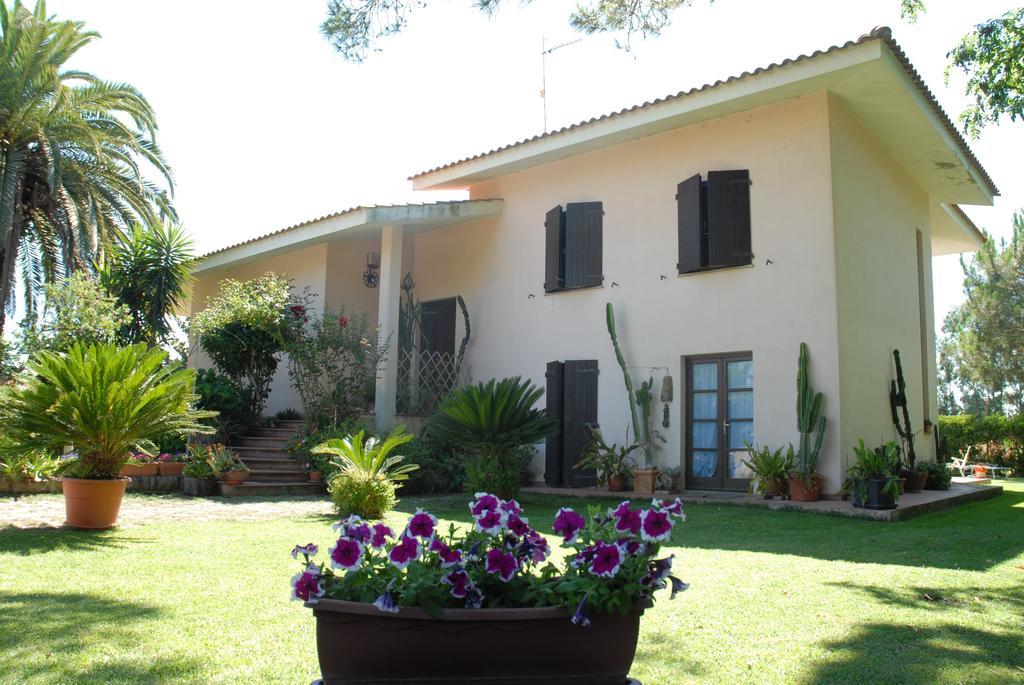 B&B Fra E Fe Arborea Exterior photo