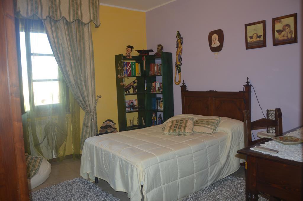 B&B Fra E Fe Arborea Room photo
